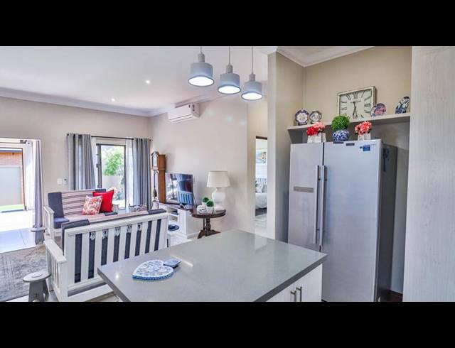 2 BEDROOM TOWNHOUSE FOR SALE IN RETIRE AT MIDSTREAM